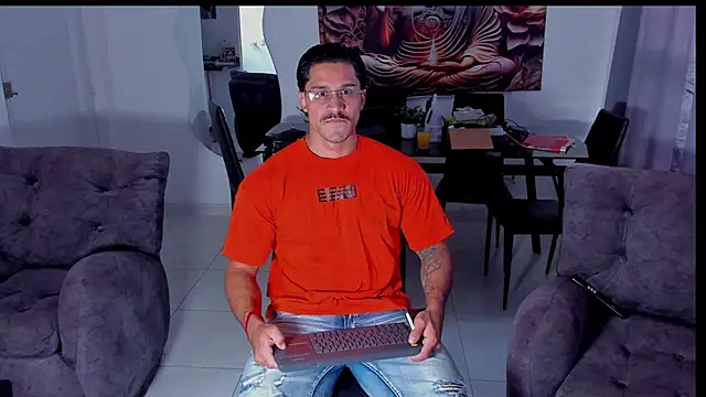 Valentino Dosantos  online show from 02/02/26, 08:18