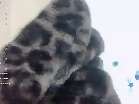 Snapshot of a-lian chatting on 03/11/25, 02:10 a-lian online show from 03/11/25, 02:10