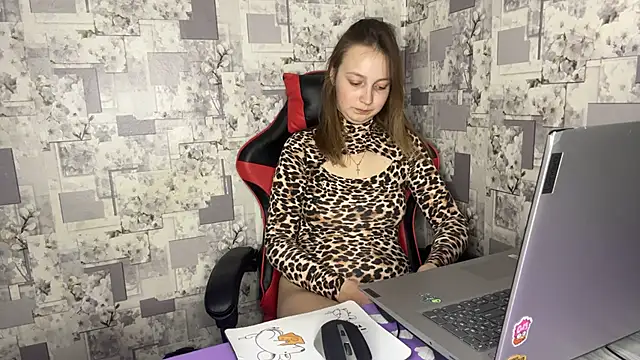 stella leex online show from 03/07/25, 10:10