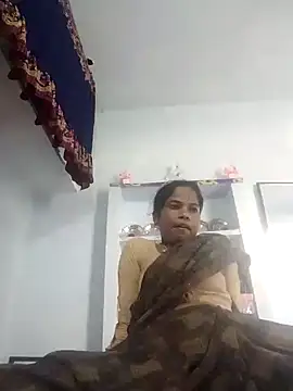 Snapshot of MEENA_ROY chatting on 02/22/25, 10:40 MEENA ROY online show from 02/22/25, 10:40