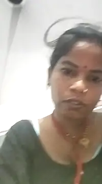 Snapshot of MEENA_ROY chatting on 02/25/25, 03:27 MEENA ROY online show from 02/25/25, 03:27