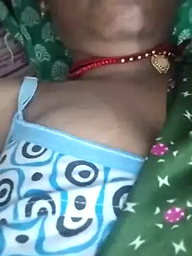 Snapshot of MEENA_ROY chatting on 02/28/25, 03:04 MEENA ROY online show from 02/28/25, 03:04