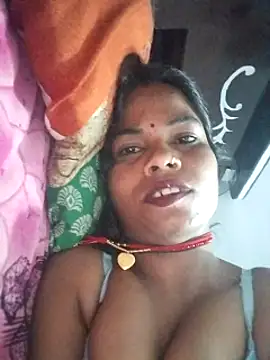 Snapshot of MEENA_ROY chatting on 03/01/25, 07:30 MEENA ROY online show from 03/01/25, 07:30