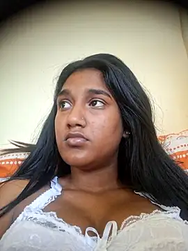 Snapshot of indianpink_lips chatting on 11/22/25, 10:58 indianpink lips online show from 11/22/25, 10:58