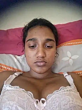 Snapshot of indianpink_lips chatting on 11/29/25, 10:51 indianpink lips online show from 11/29/25, 10:51