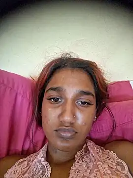 indianpink lips online show from 02/06/26, 12:08