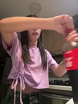 Snapshot of candycami19 chatting on 03/05/25, 07:27 candycami19 online show from 03/05/25, 07:27