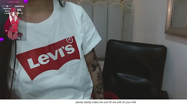 Snapshot of camilah_tk chatting on 06/15/26, 12:18 camilah tk online show from 06/15/26, 12:18