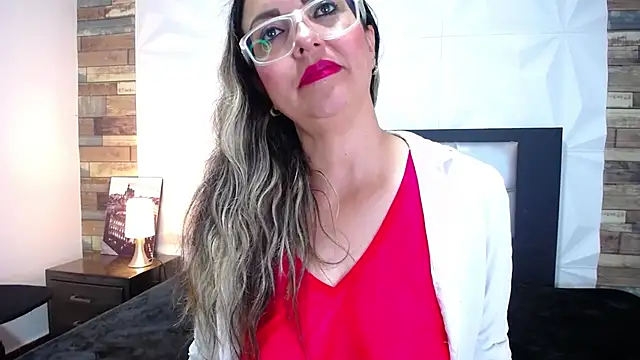 Azaahara  online show from 03/18/25, 02:04