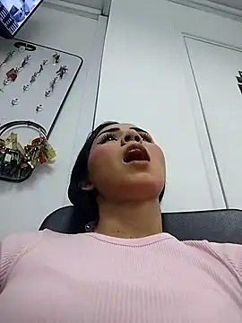 Natty roberts  online show from 02/27/26, 09:48