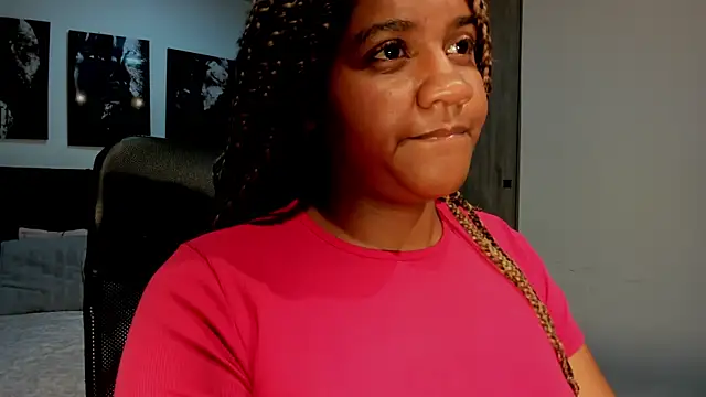 ZahraRose online show from 09/12/25, 08:31