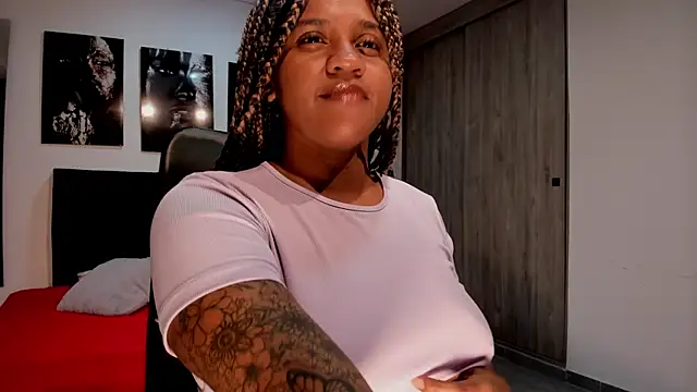 ZahraRose online show from 09/19/25, 07:14