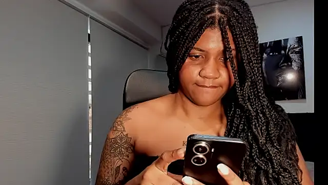 ZahraRose online show from 10/13/25, 09:48