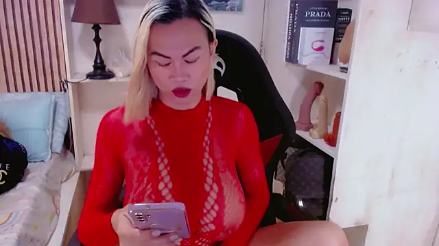 BustyBigBoobsHugeCockTS online show from 02/18/25, 01:10