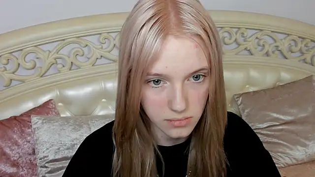 EdlaHewell online show from 02/14/25, 08:42