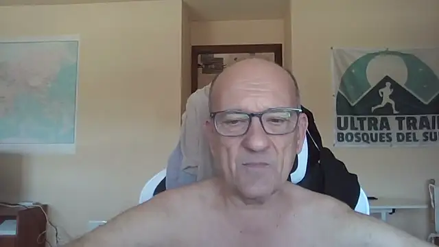 Snapshot of llopaco chatting on 04/19/26, 10:25 llopaco online show from 04/19/26, 10:25