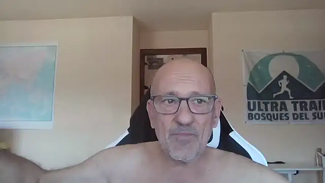 Snapshot of llopaco chatting on 05/31/26, 10:11 llopaco online show from 05/31/26, 10:11