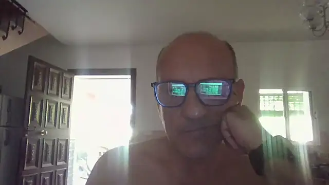 Snapshot of llopaco chatting on 06/15/26, 11:12 llopaco online show from 06/15/26, 11:12