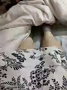 Snapshot of Loly2025 chatting on 02/22/25, 01:57 Loly2025 online show from 02/22/25, 01:57