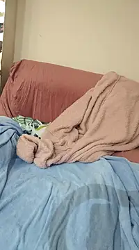 Snapshot of Loly2025 chatting on 03/20/25, 05:04 Loly2025 online show from 03/20/25, 05:04