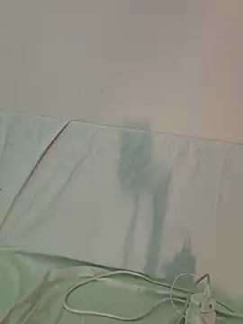 Snapshot of Loly2025 chatting on 11/12/25, 02:23 Loly2025 online show from 11/12/25, 02:23