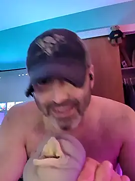 Novabear6996 online show from 02/16/26, 05:58