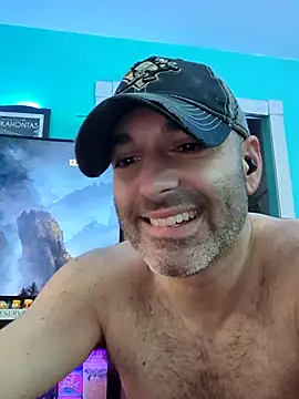 Snapshot of Novabear6996 chatting on 05/04/26, 04:03 Novabear6996 online show from 05/04/26, 04:03