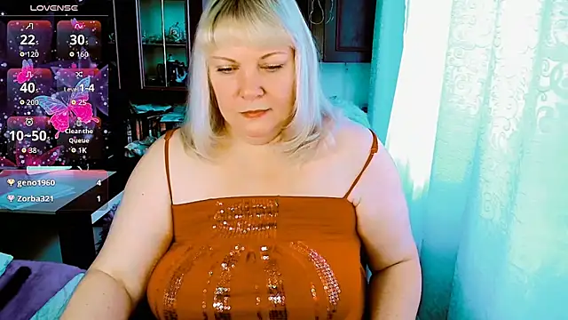 FlowerButterf online show from 09/15/25, 10:15