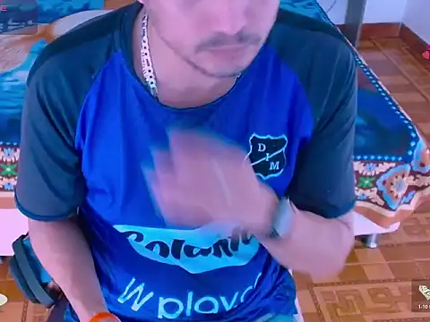 Snapshot of JhonTorres018 chatting on 02/20/26, 07:14 JhonTorres018 online show from 02/20/26, 07:14