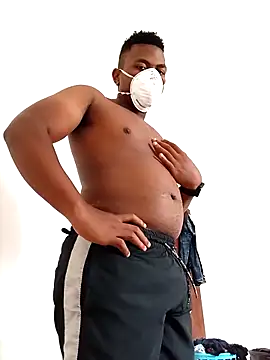 Snapshot of bosszonke123 chatting on 02/16/25, 12:32 bosszonke123 online show from 02/16/25, 12:32