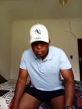 Snapshot of bosszonke123 chatting on 03/02/25, 01:05 bosszonke123 online show from 03/02/25, 01:05