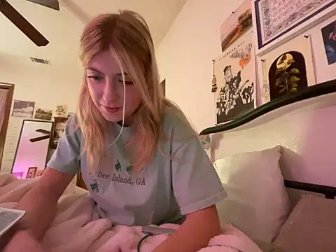 sinfulblonde1 online show from 02/19/25, 02:23