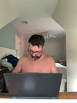 Snapshot of plaintreebull chatting on 12/19/25, 05:31 plaintreebull online show from 12/19/25, 05:31