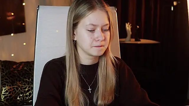 EveMundie online show from 04/17/26, 09:34