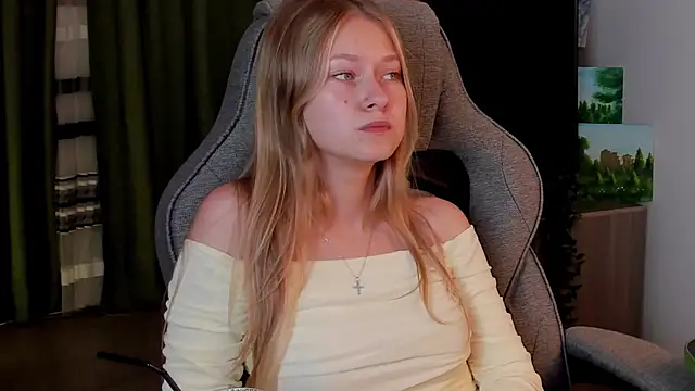 EveMundie online show from 07/20/26, 11:01