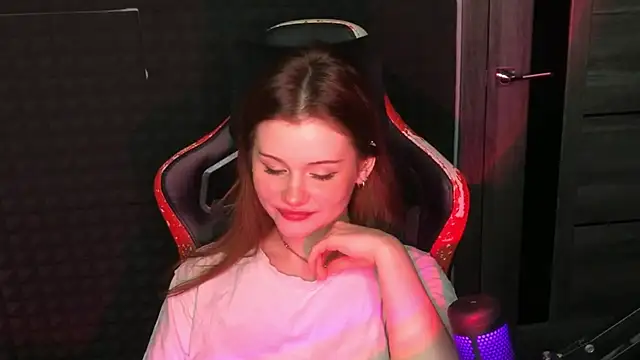 baby Milaaaaaaa online show from 02/26/25, 02:26