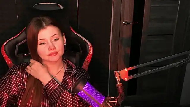 baby Milaaaaaaa online show from 03/06/25, 08:37