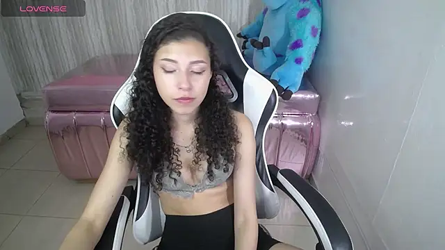 danatella a online show from 11/14/25, 02:54