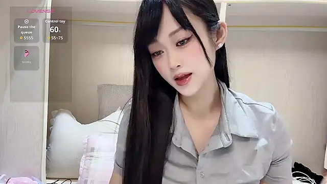 Snapshot of yueyue2003 chatting on 06/09/26, 12:50 yueyue2003 online show from 06/09/26, 12:50