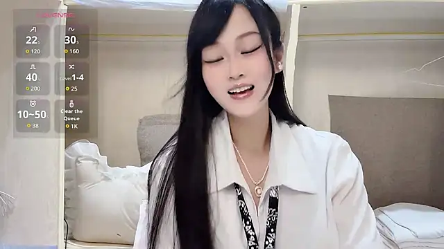 Snapshot of yueyue2003 chatting on 07/31/26, 12:04 yueyue2003 online show from 07/31/26, 12:04
