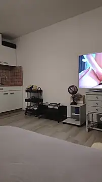 Miss candymandy online show from 04/15/26, 07:58