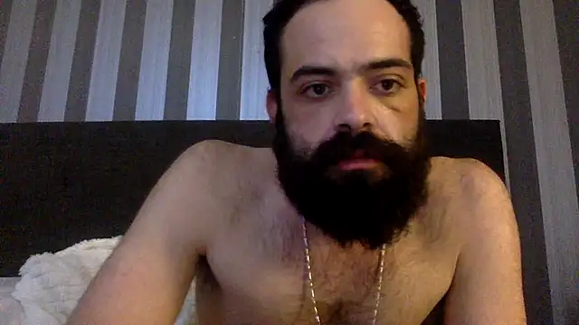 guccititi online show from 09/19/25, 10:38