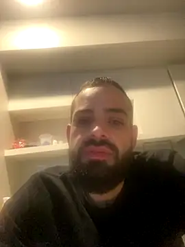 guccititi online show from 10/26/25, 11:27