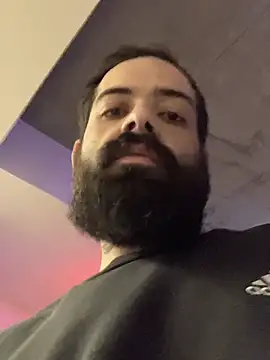 guccititi online show from 12/14/25, 01:49