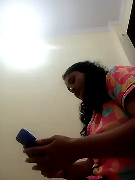 Snapshot of Pushpa-jhukegi chatting on 02/15/25, 04:12 Pushpa-jhukegi online show from 02/15/25, 04:12