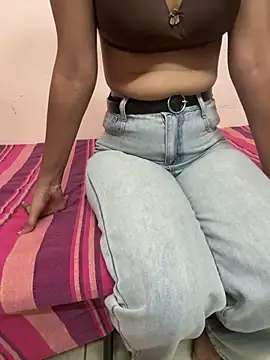 Snapshot of Pushpa-jhukegi chatting on 10/12/25, 07:18 Pushpa-jhukegi online show from 10/12/25, 07:18