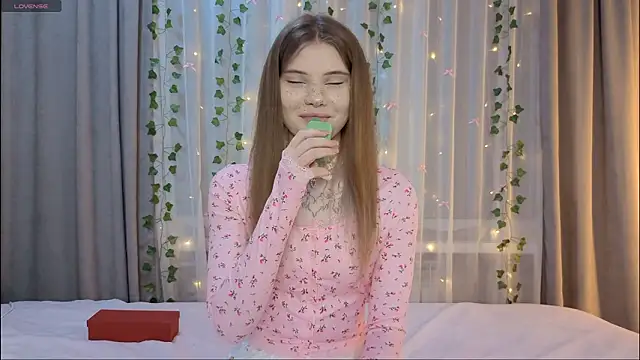 CarolinePepper online show from 02/26/26, 02:16