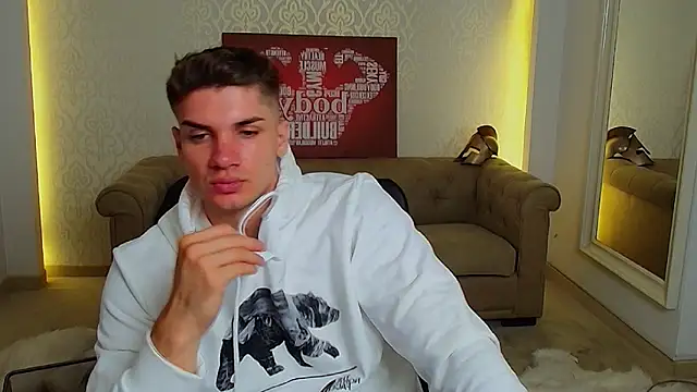 MaxKaiden online show from 09/17/25, 04:25