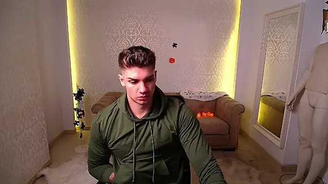 MaxKaiden online show from 10/19/25, 04:46