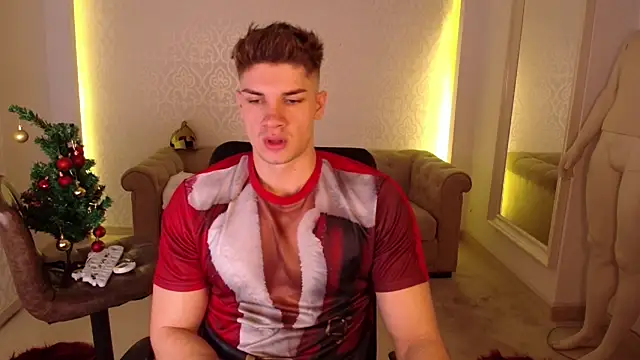 MaxKaiden online show from 11/30/25, 05:33